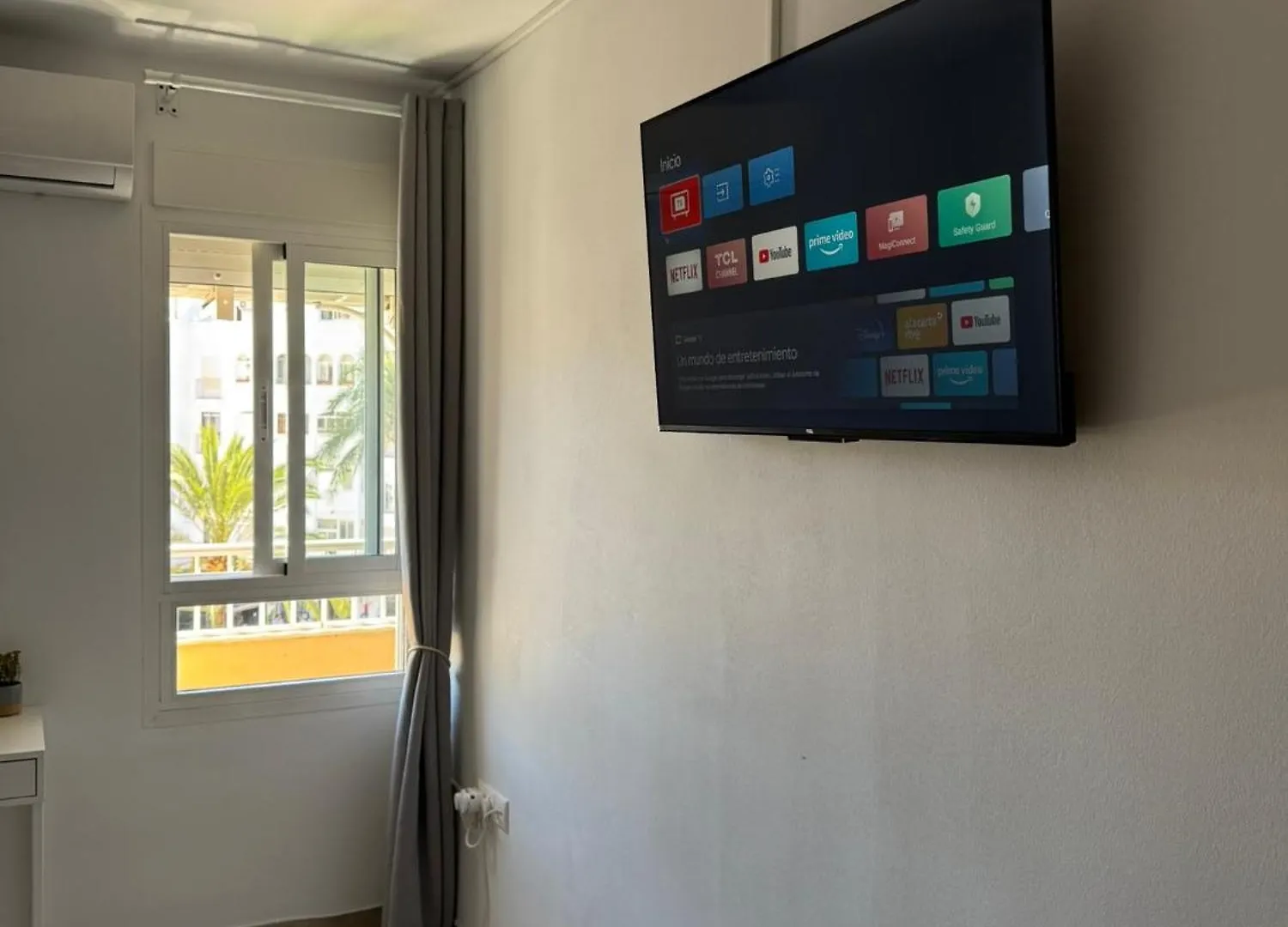 Moderno Apto Con Vistas, Recepcion 24 Hs Y Piscinas Benalmadena Apartment