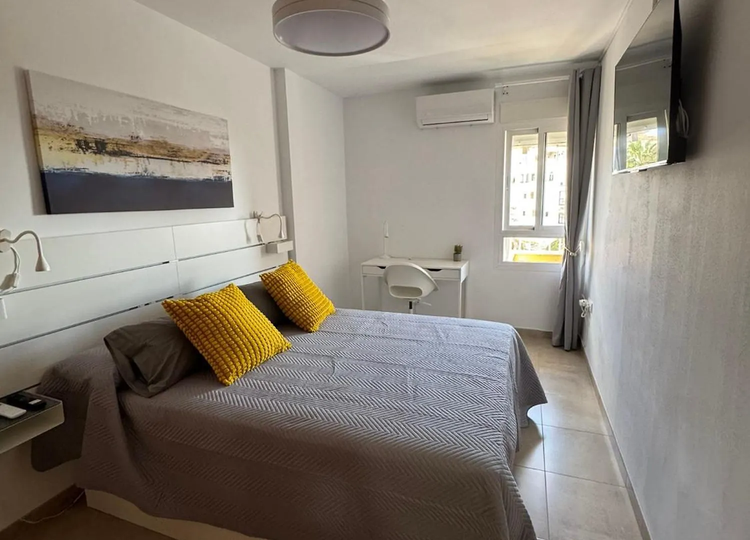 Moderno Apto Con Vistas, Recepcion 24 Hs Y Piscinas Benalmadena